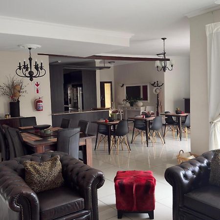 Cora'S Boutique Bed & Breakfast Swakopmund Exterior foto