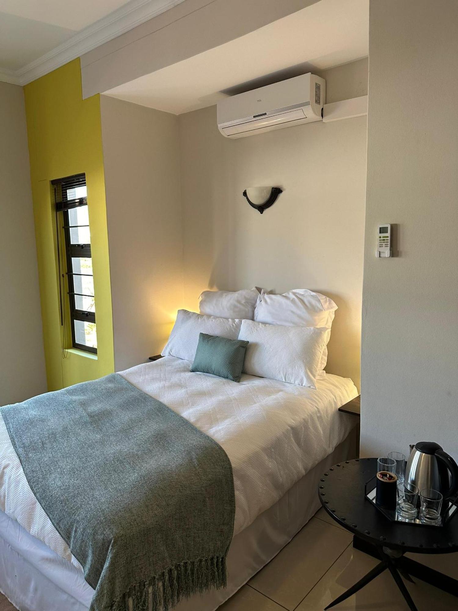 Cora'S Boutique Bed & Breakfast Swakopmund Zimmer foto
