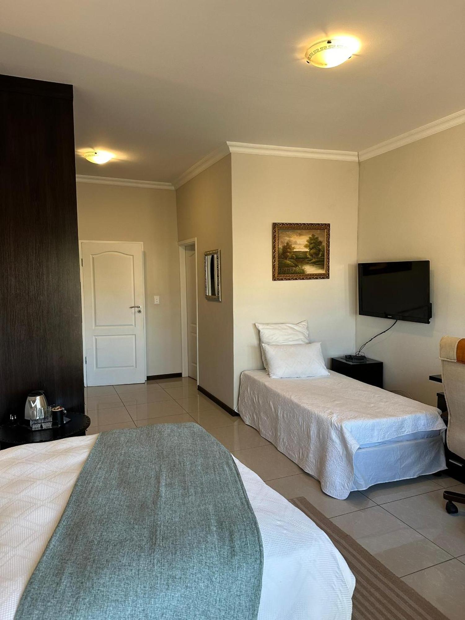 Cora'S Boutique Bed & Breakfast Swakopmund Exterior foto