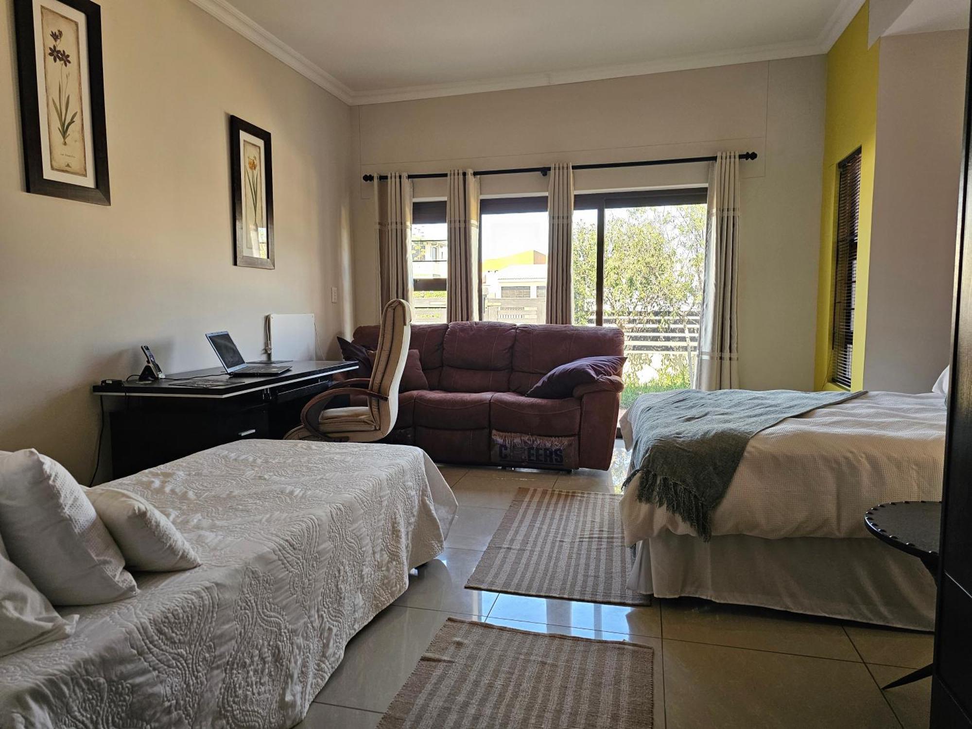 Cora'S Boutique Bed & Breakfast Swakopmund Exterior foto